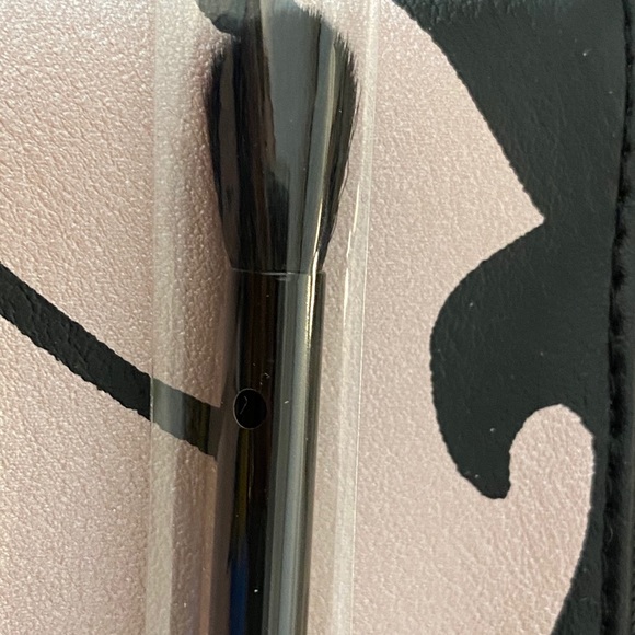 Three Ipsy Makeup Bags NWOT with eyeshadow brush - Picture 4 of 11